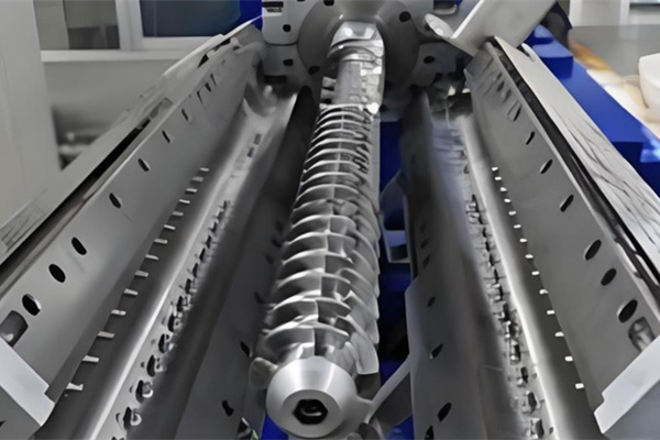 橡膠擠出機螺桿機筒應該怎么做保養(yǎng)？ 圖2